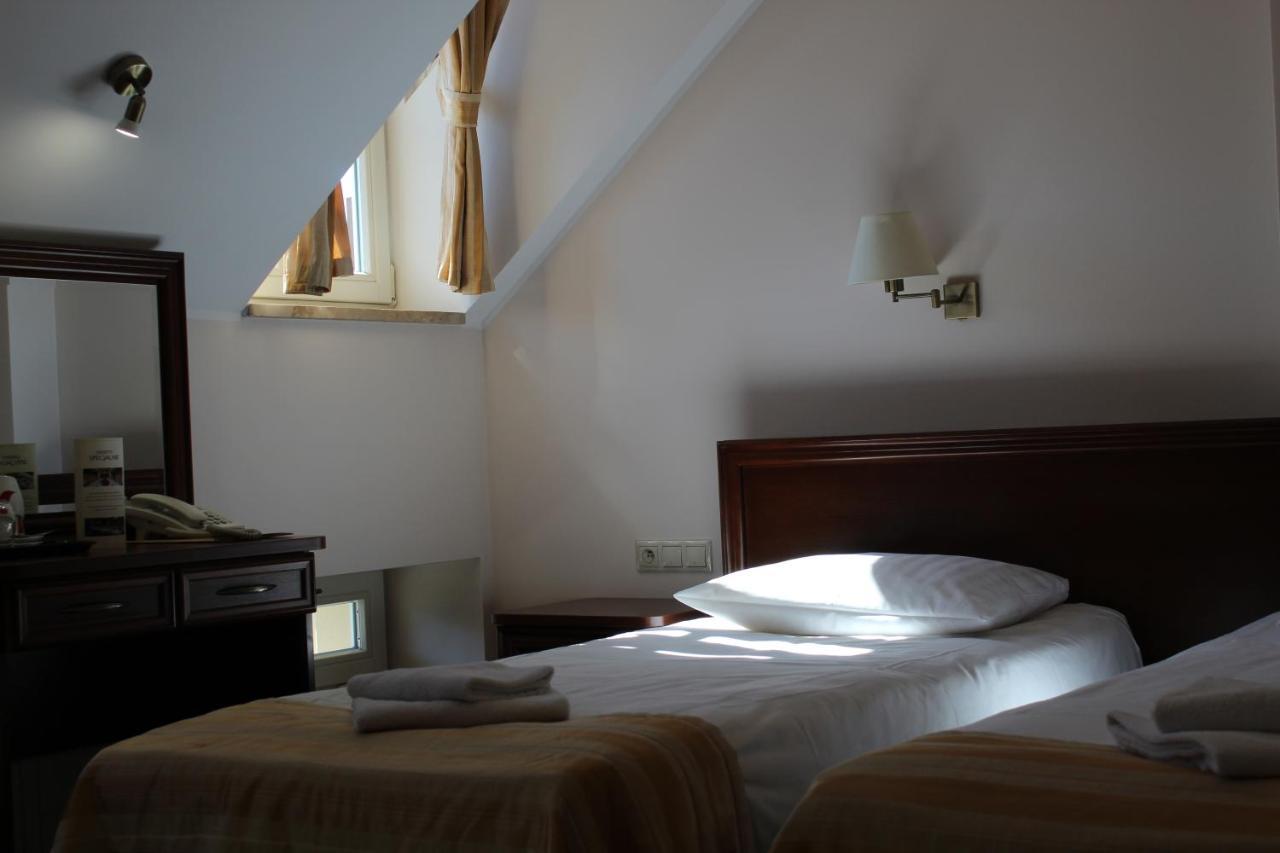 Hotel Masovia Gizycko Ngoại thất bức ảnh
