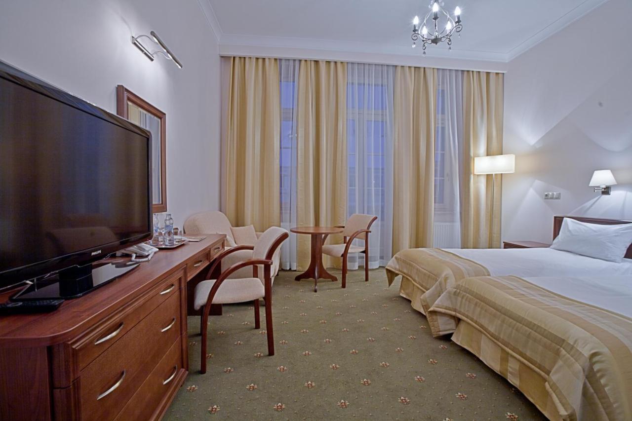 Hotel Masovia Gizycko Ngoại thất bức ảnh