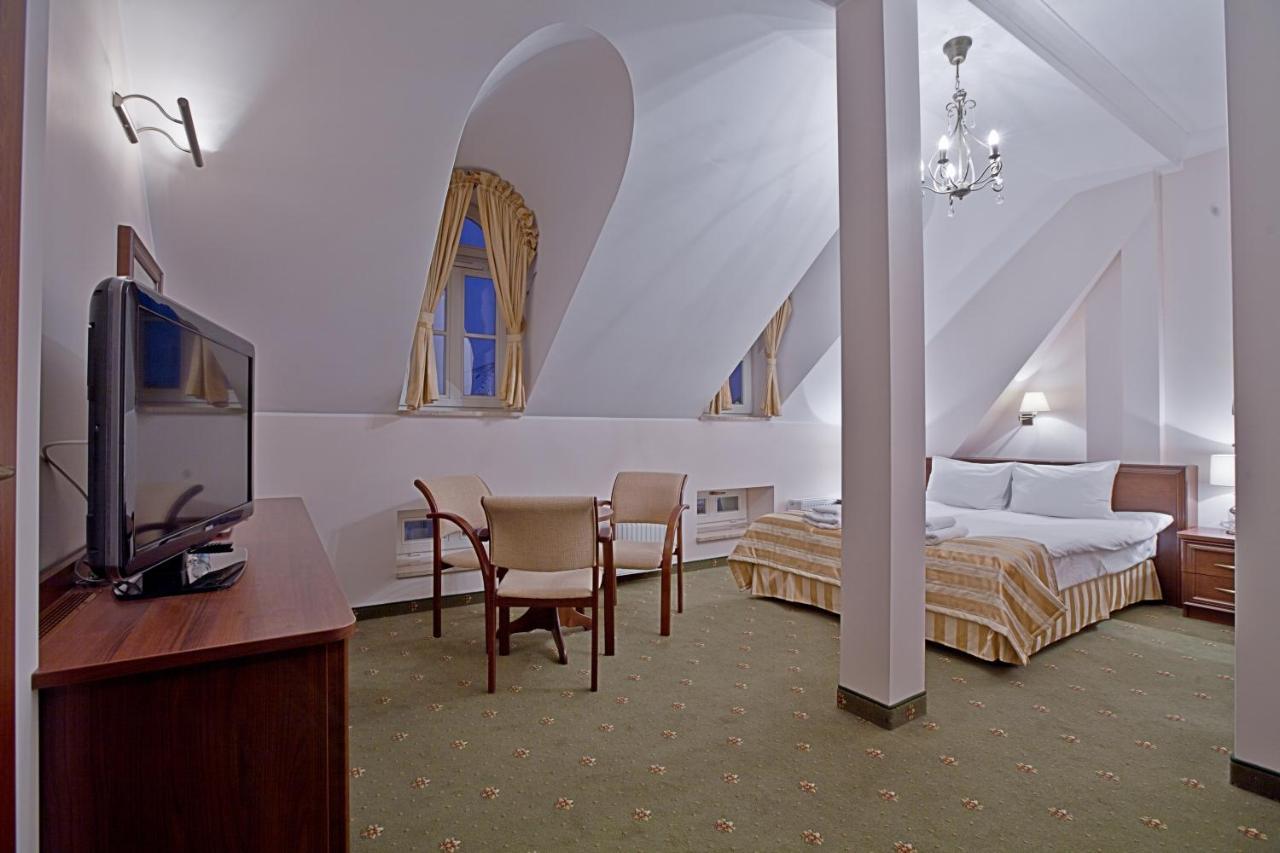 Hotel Masovia Gizycko Ngoại thất bức ảnh